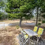4 Bedroom In *
