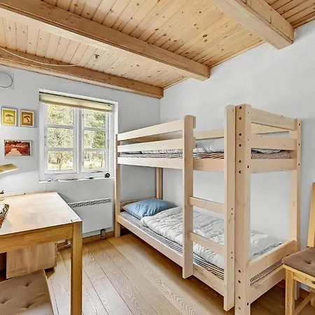 Casa vacanze 4 Bedroom In Ulfborg