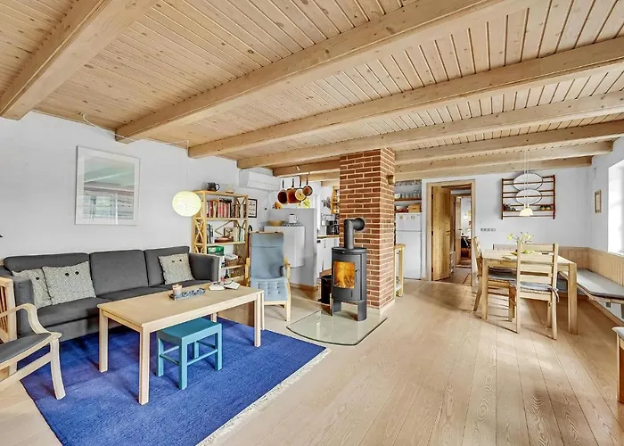 Ferienhaus 4 Bedroom In Ulfborg